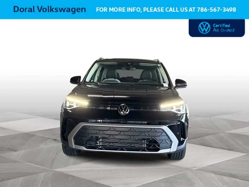 2025 Volkswagen Taos SE photo 3