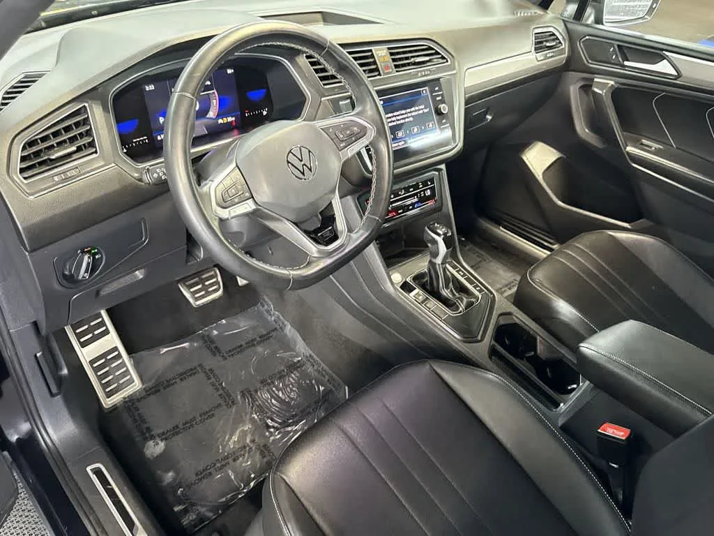2023 Volkswagen Tiguan SE R-Line Black photo 13