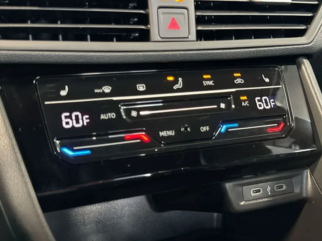 2026 Volkswagen Jetta Sport photo 19