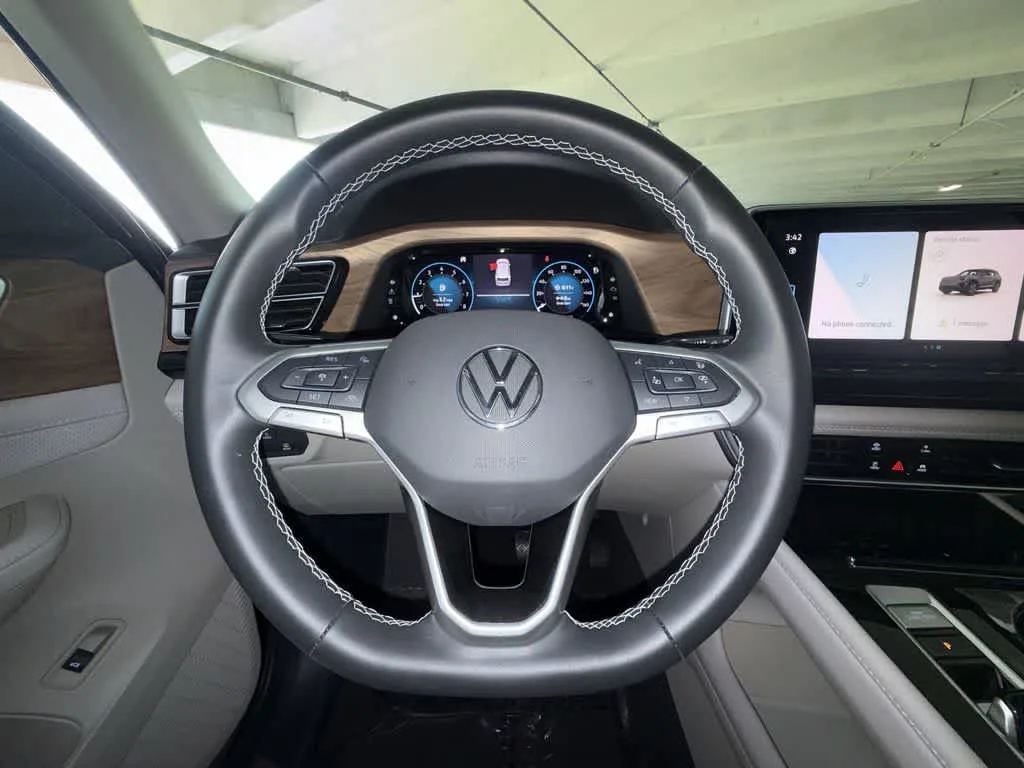 2026 Volkswagen Atlas 2.0T SE w/Technology photo 15