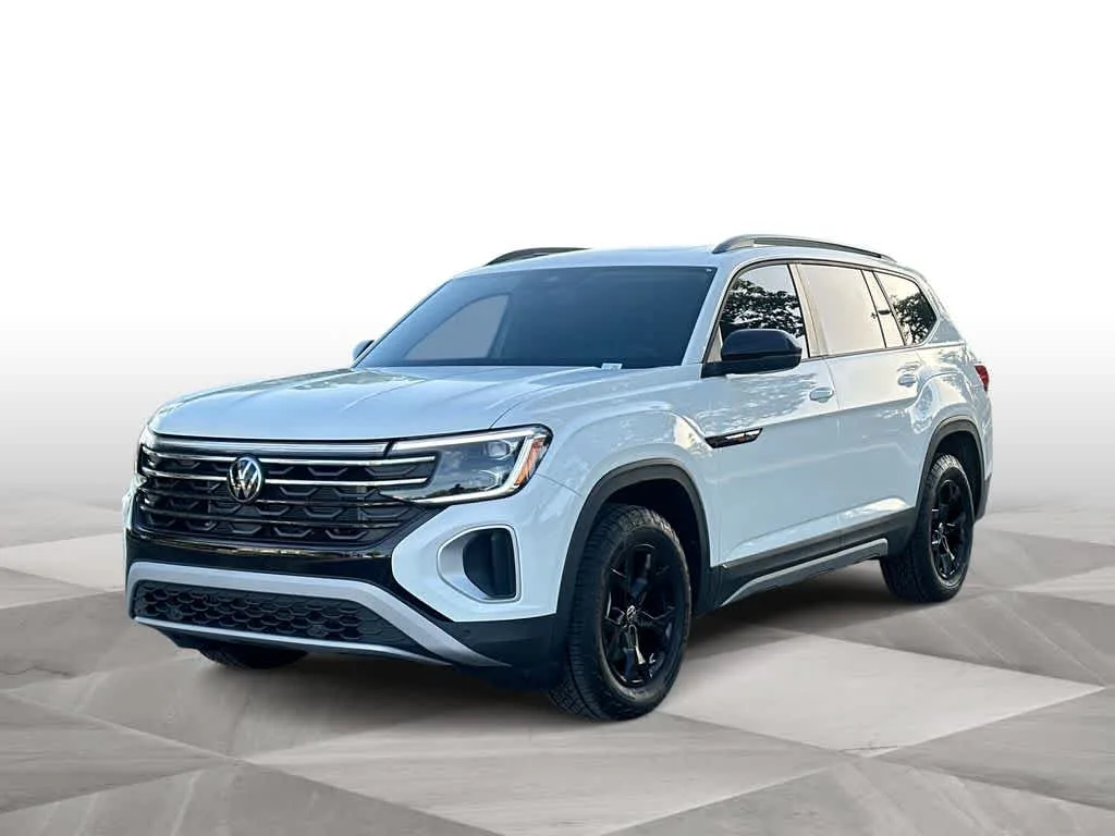 2024 Volkswagen Atlas 2.0T Peak Edition SE w/Technology photo 4