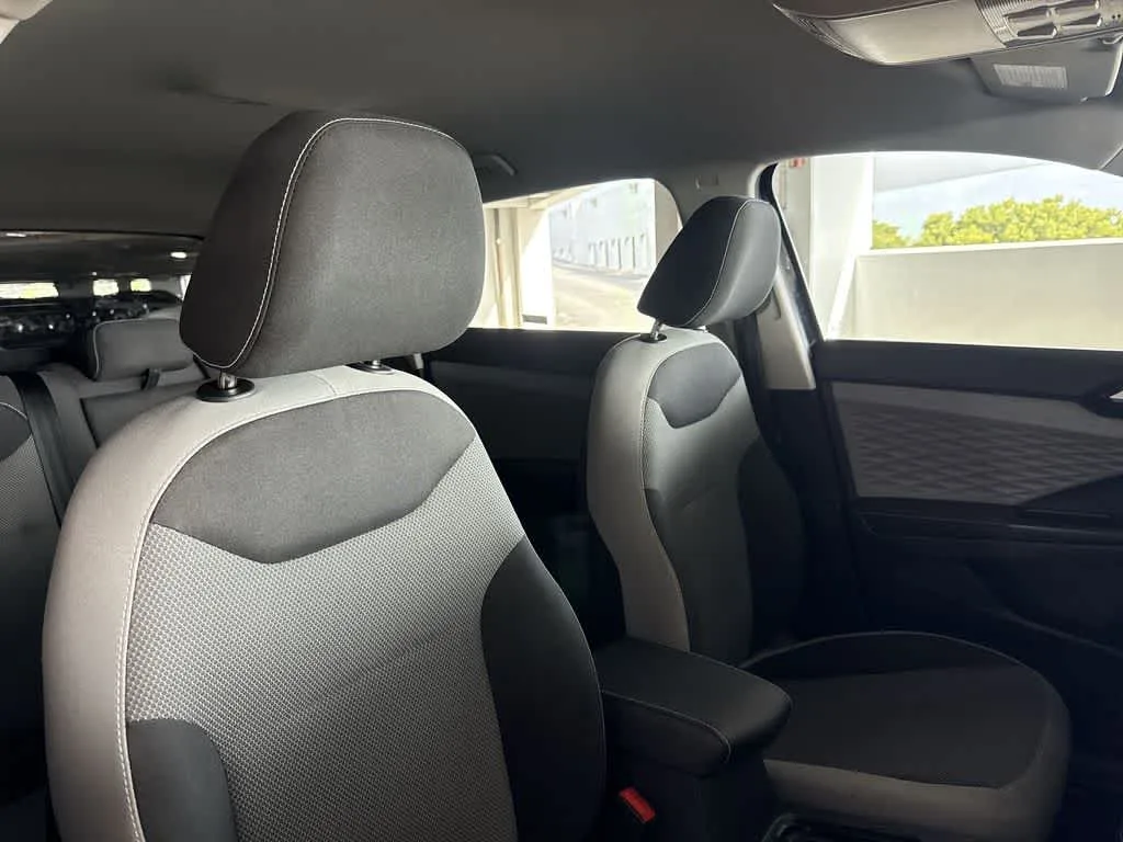 2024 Volkswagen Taos S photo 27