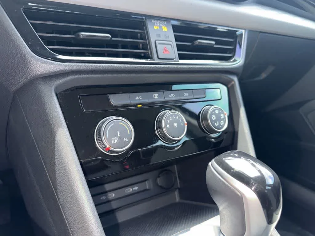 2024 Volkswagen Taos S photo 20