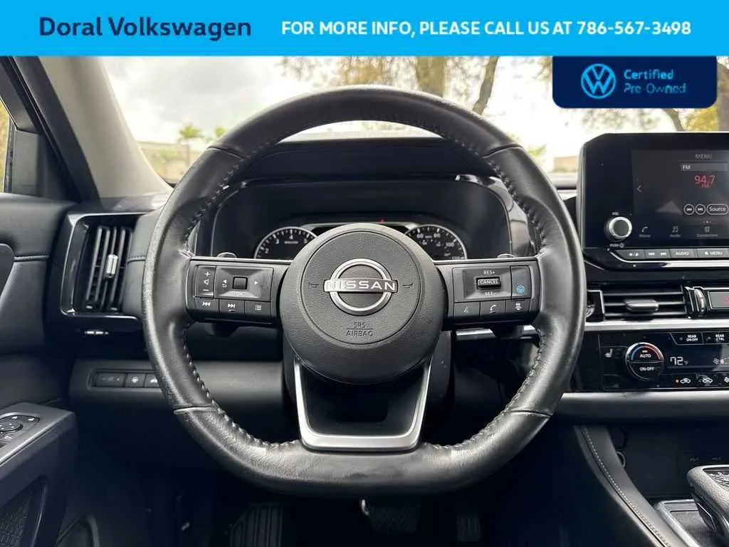 2025 Nissan Pathfinder SV photo 15