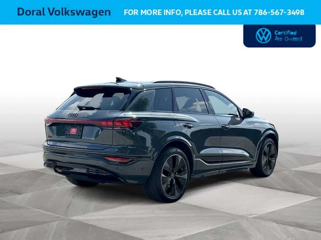2025 Audi SQ6 e-tron Prestige photo 8