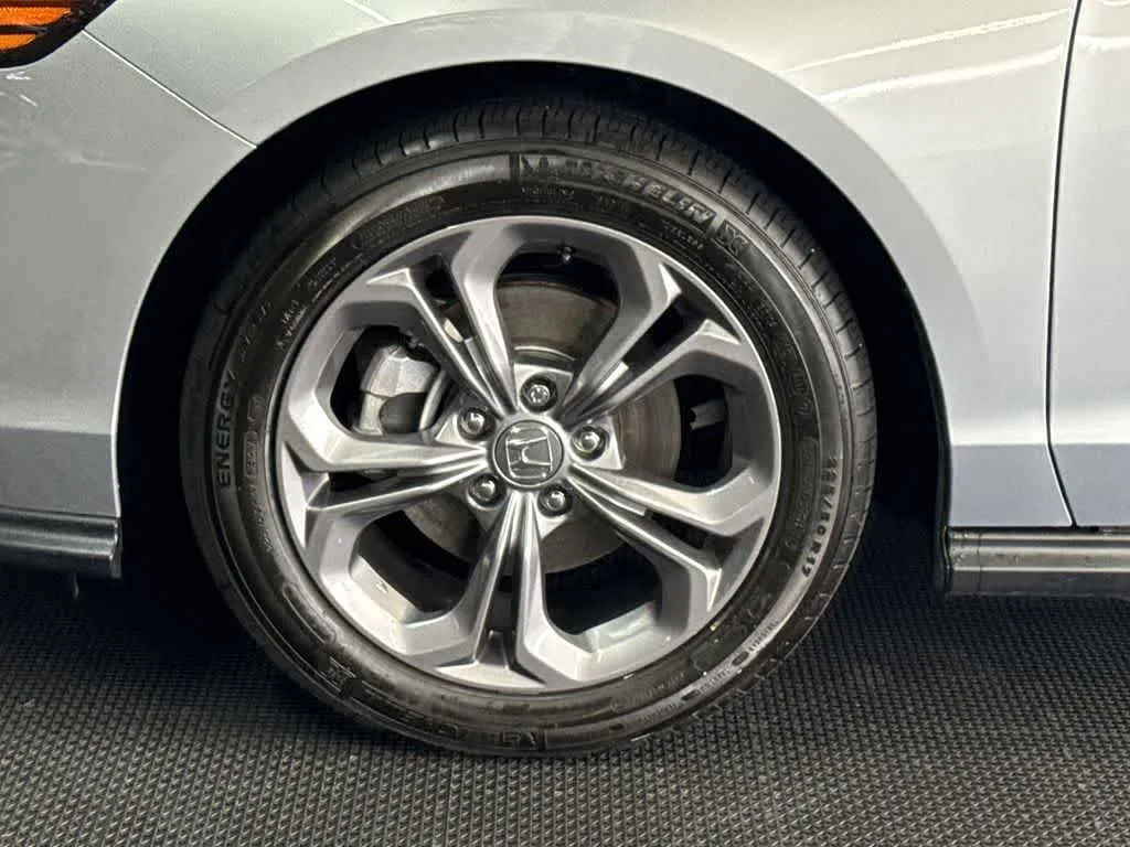 2024 Honda Accord EX photo 11