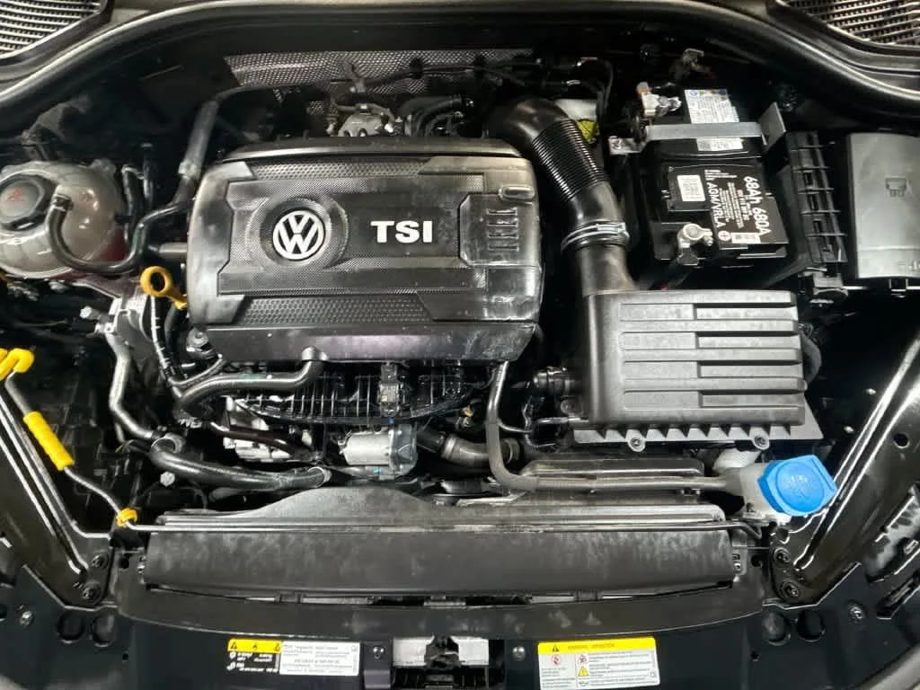2025 Volkswagen Jetta GLI Autobahn photo 12