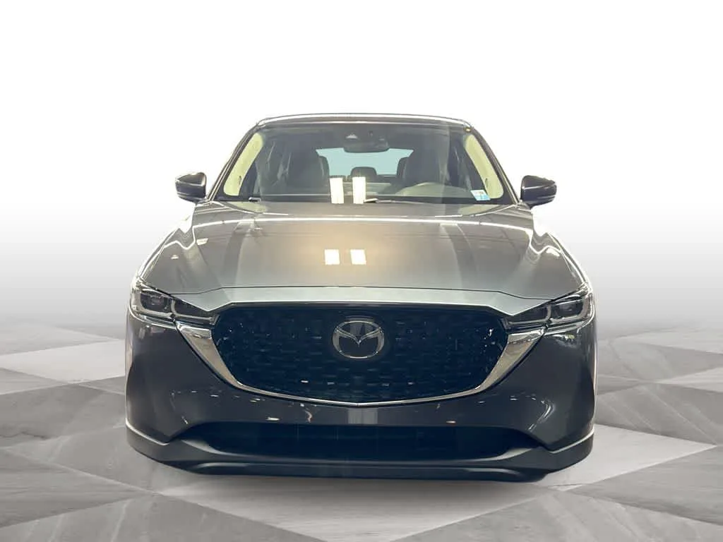 2023 Mazda CX-5 2.5 S Preferred Package photo 3