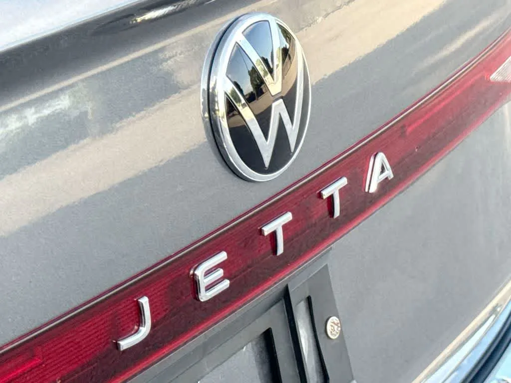 2025 Volkswagen Jetta S photo 10