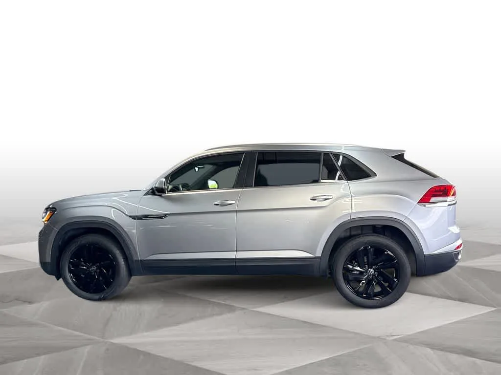 2023 Volkswagen Atlas Cross Sport 2.0T SE w/Technology photo 5