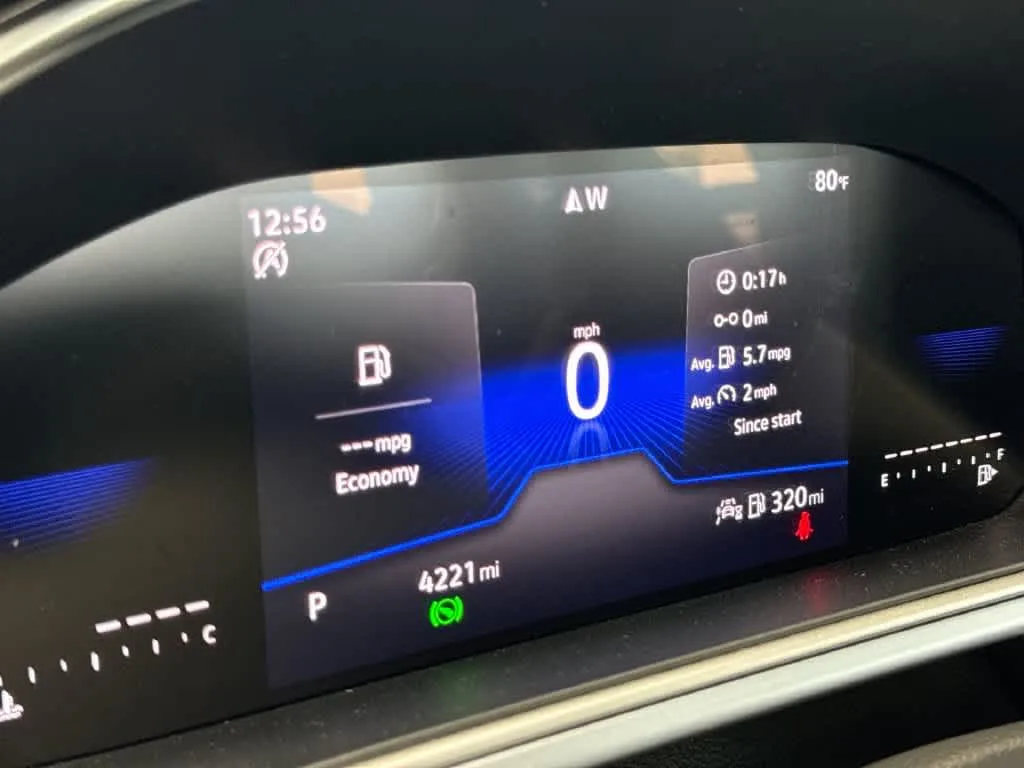2026 Volkswagen Taos SE photo 16