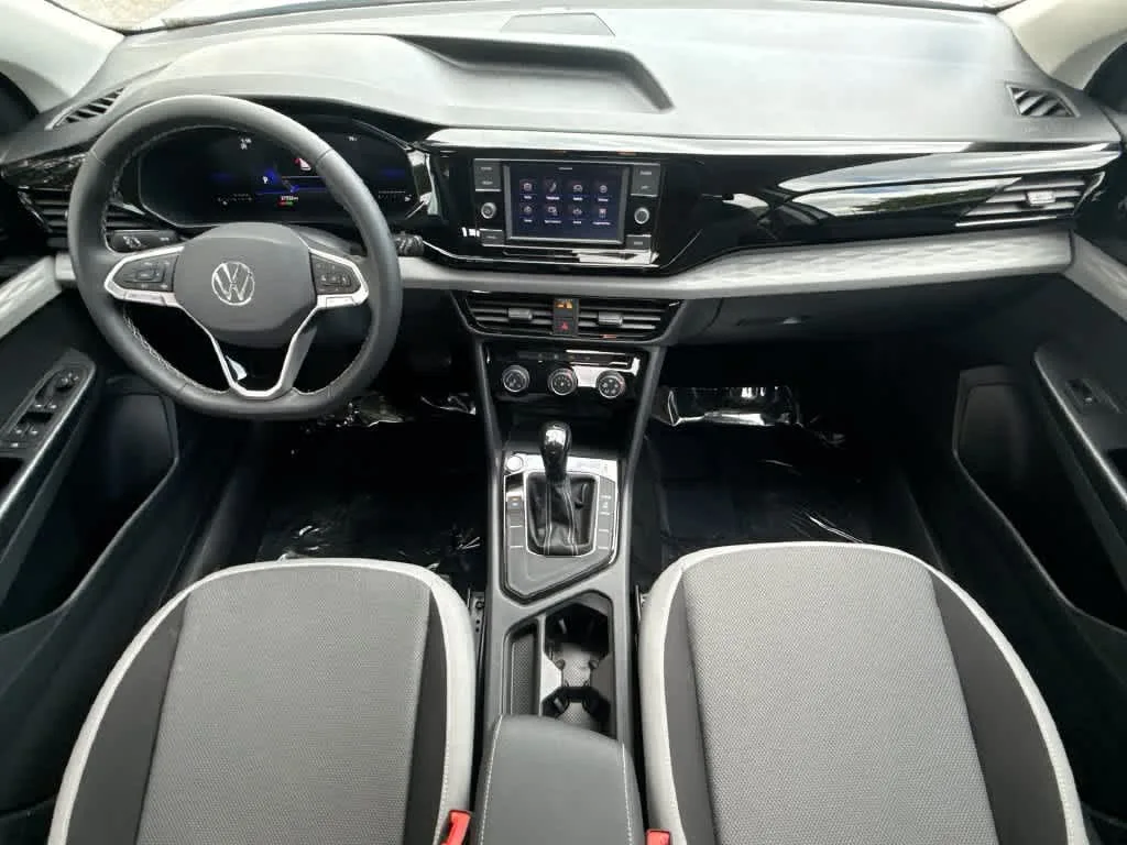 2023 Volkswagen Taos S photo 24