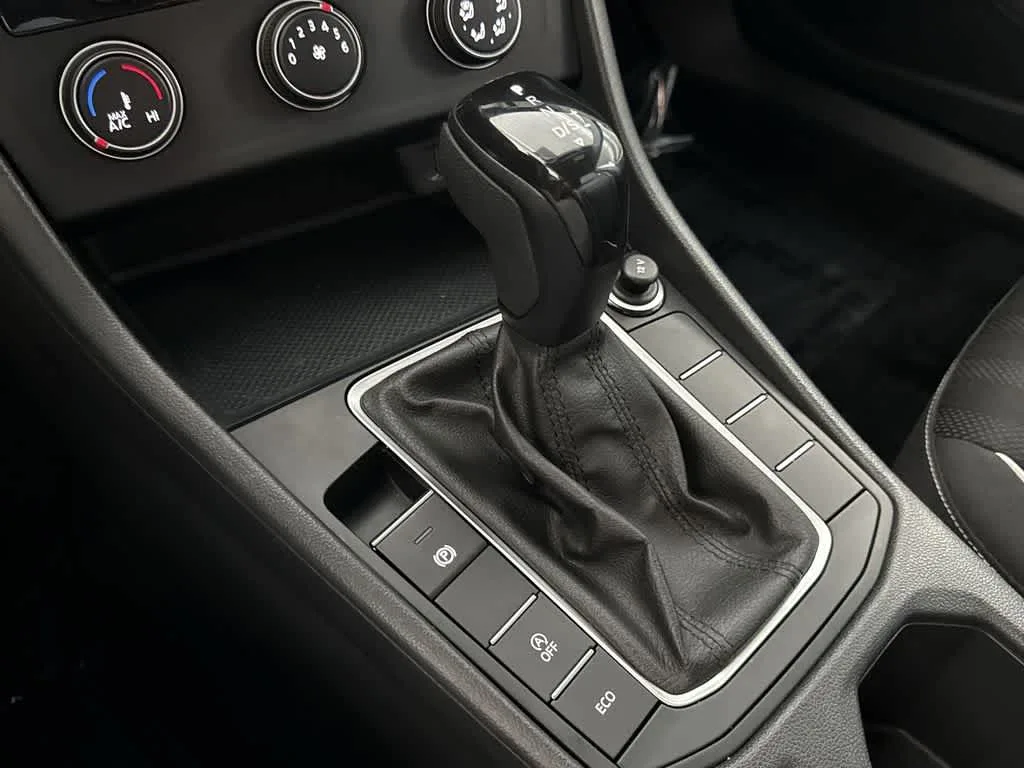 2023 Volkswagen Jetta Sport photo 21