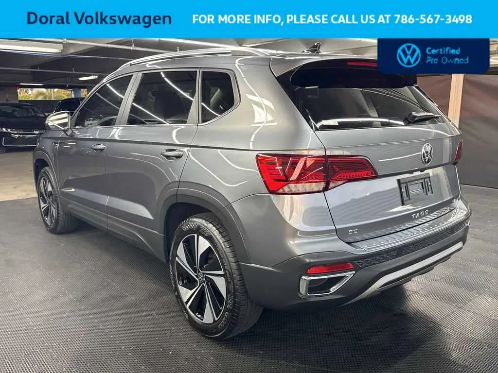 2024 Volkswagen Taos SE photo 14