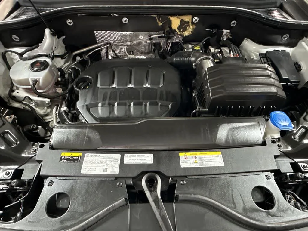 2024 Volkswagen Atlas 2.0T SE w/Technology photo 12