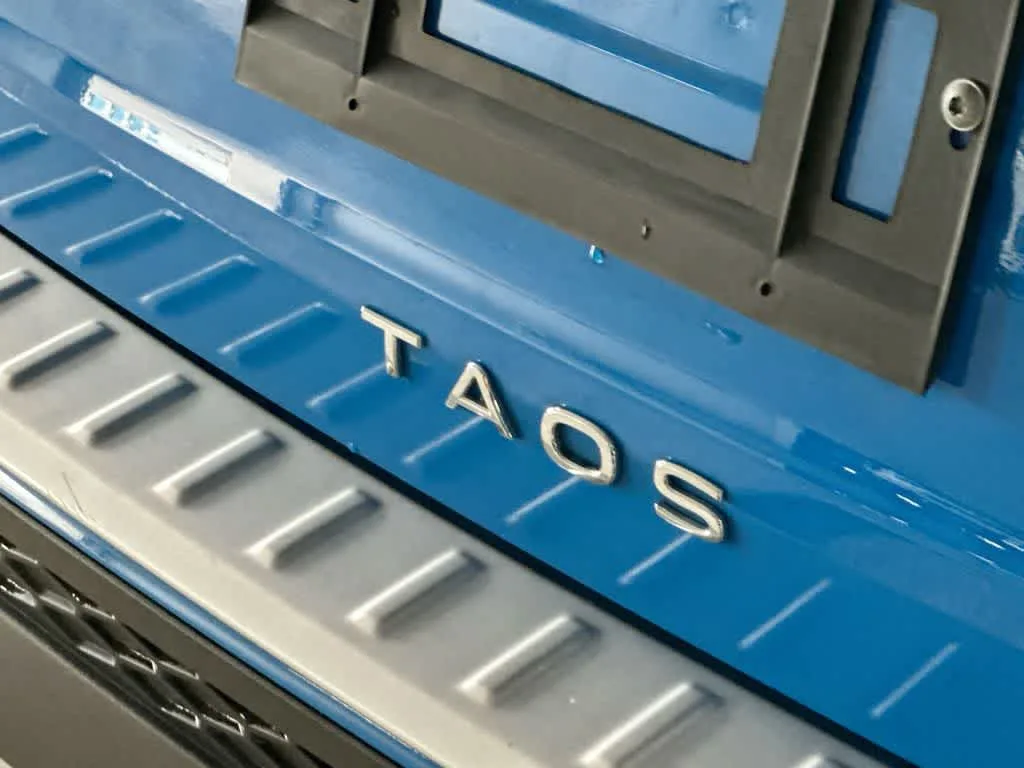 2024 Volkswagen Taos SE photo 10