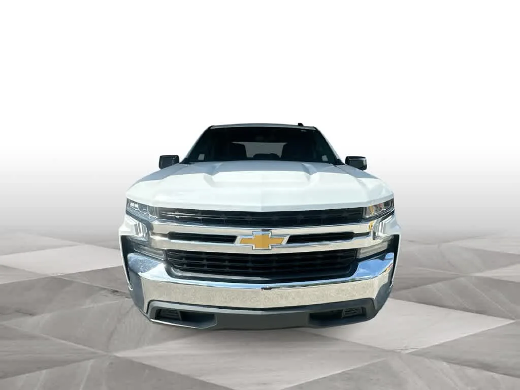 2021 Chevrolet Silverado 1500 LT photo 3