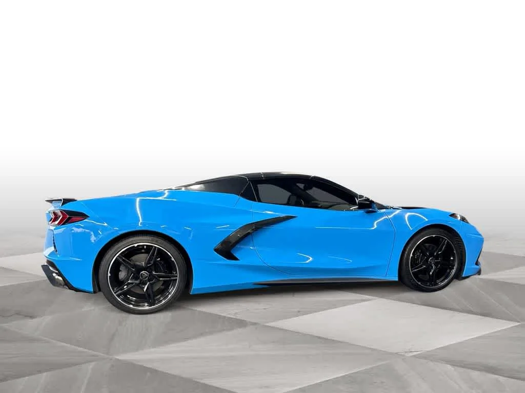 2023 Chevrolet Corvette 2LT photo 9