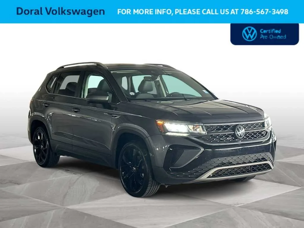 2023 Volkswagen Taos SE photo 2