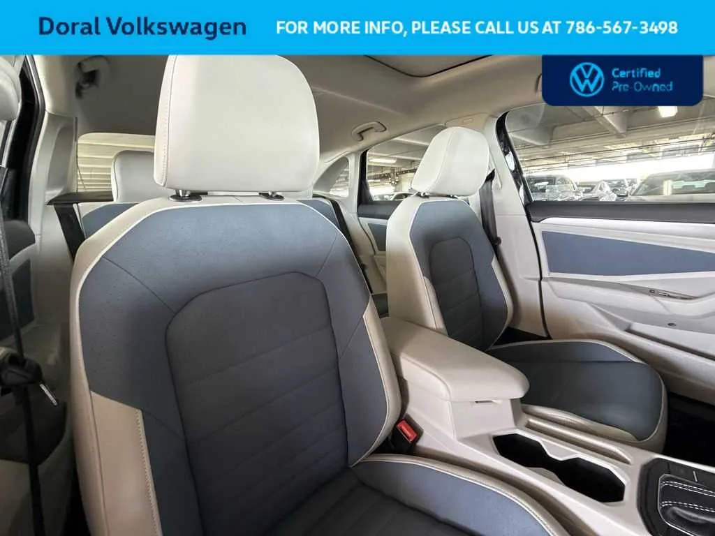 2025 Volkswagen Jetta SE photo 27