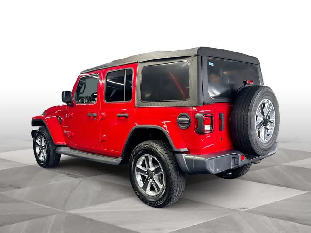 2018 Jeep Wrangler Unlimited Sahara photo 6