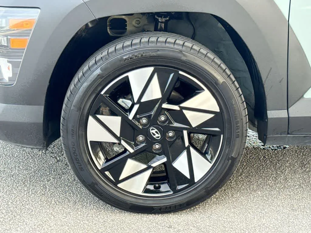 2024 Hyundai Kona SEL photo 10