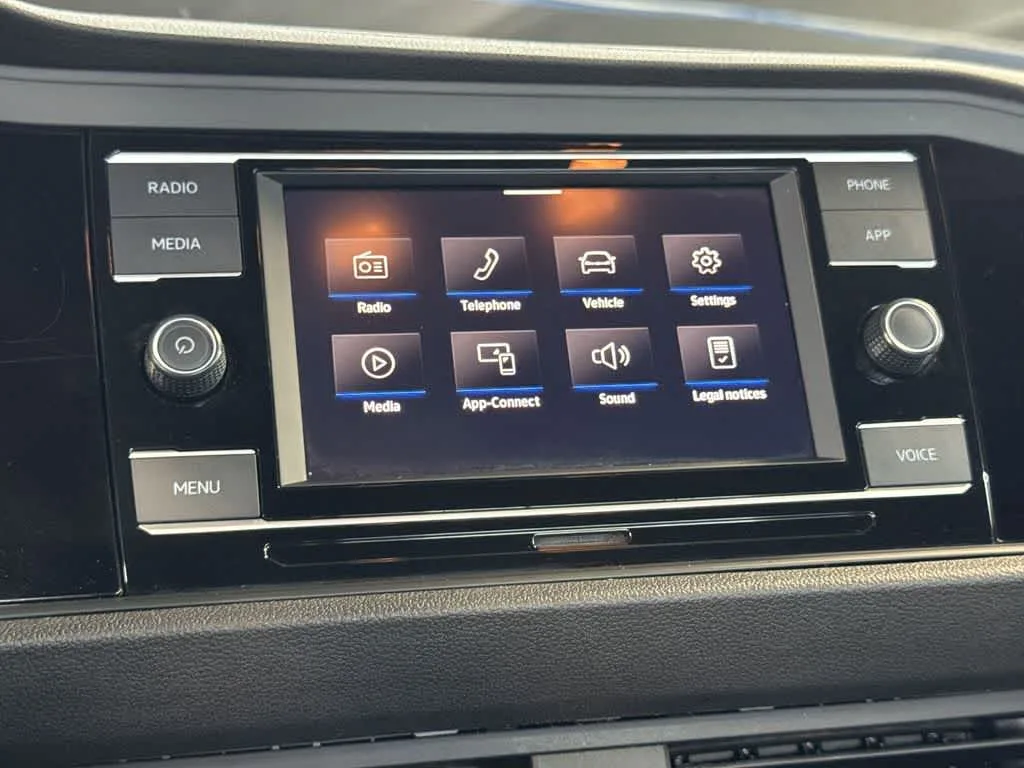 2022 Volkswagen Jetta Sport photo 17