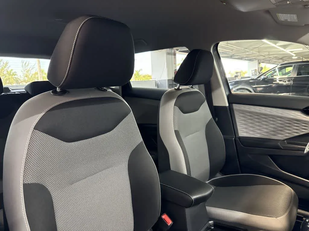 2023 Volkswagen Taos S photo 27