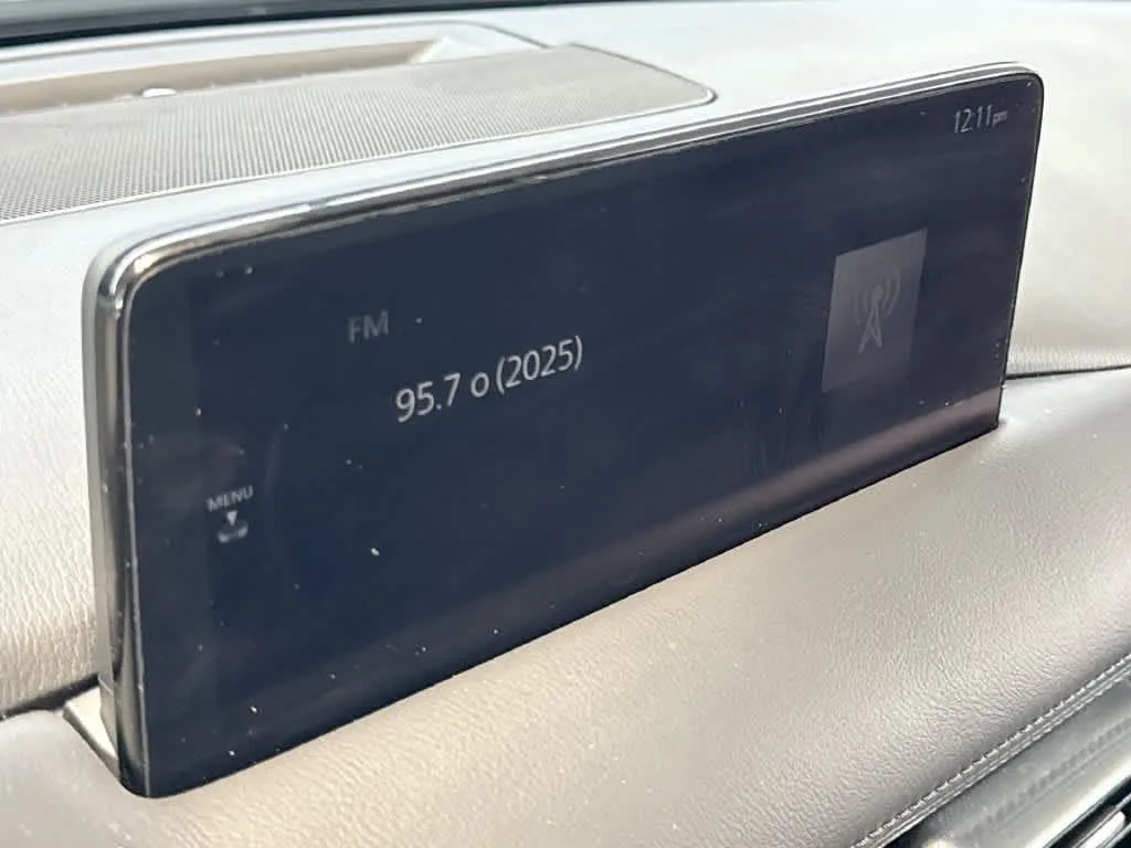 2024 Mazda CX-5 2.5 S Preferred Package photo 17