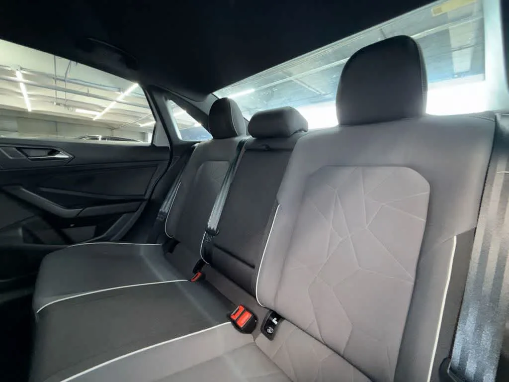 2026 Volkswagen Jetta Sport photo 22