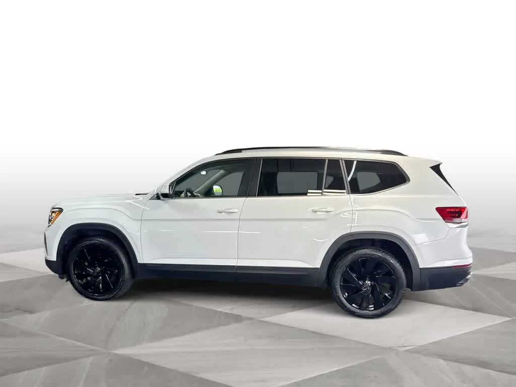 2024 Volkswagen Atlas 2.0T SE w/Technology photo 5
