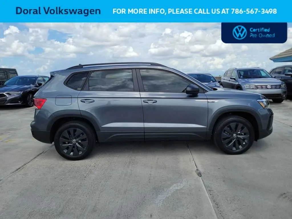 2024 Volkswagen Taos S photo 12