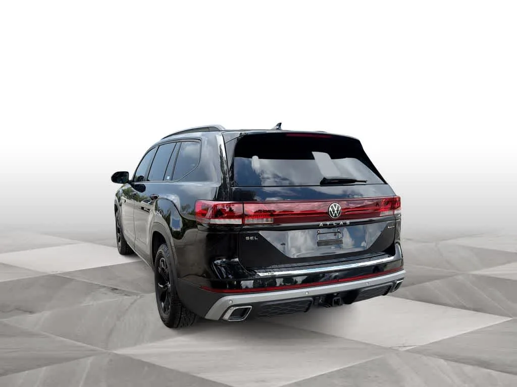 2024 Volkswagen Atlas 2.0T Peak Edition SEL photo 6
