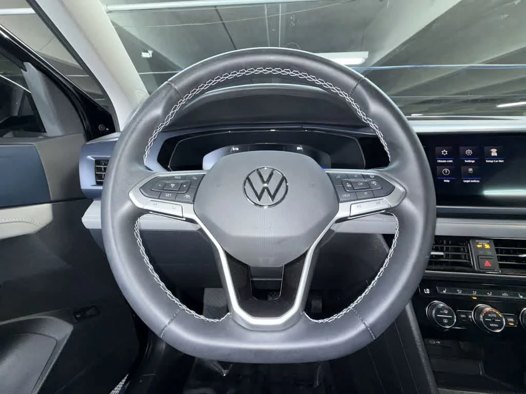 2024 Volkswagen Taos SE photo 15