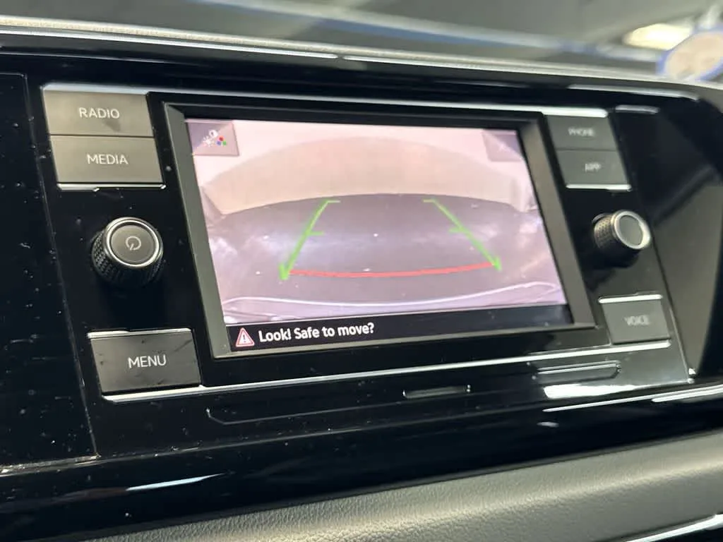 2023 Volkswagen Taos S photo 18