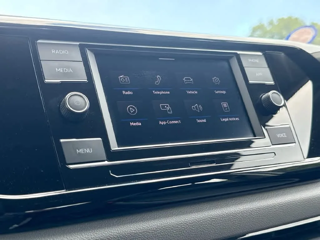 2023 Volkswagen Taos S photo 17