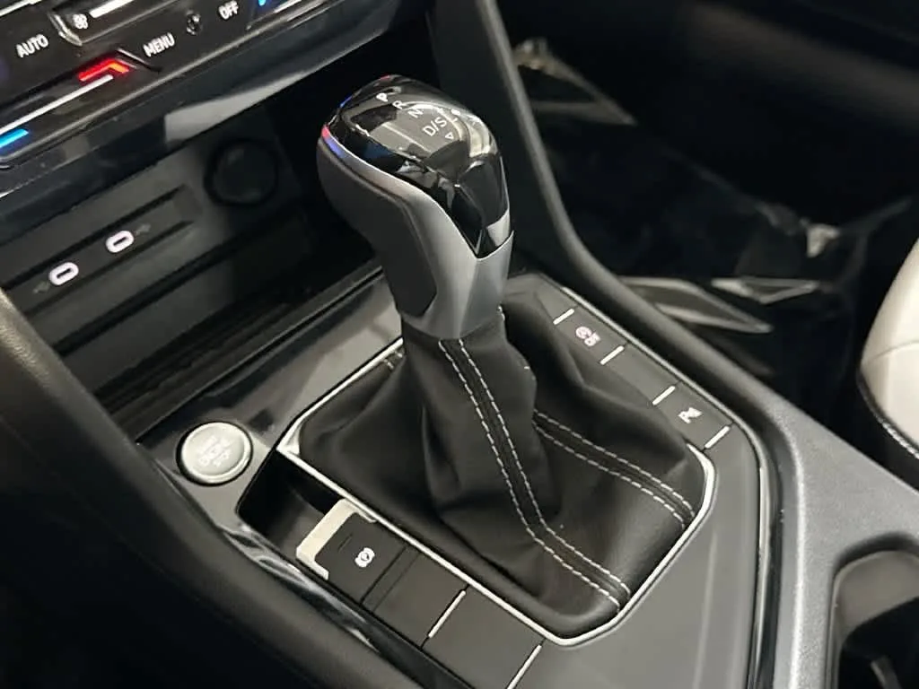 2026 Volkswagen Taos SE photo 20