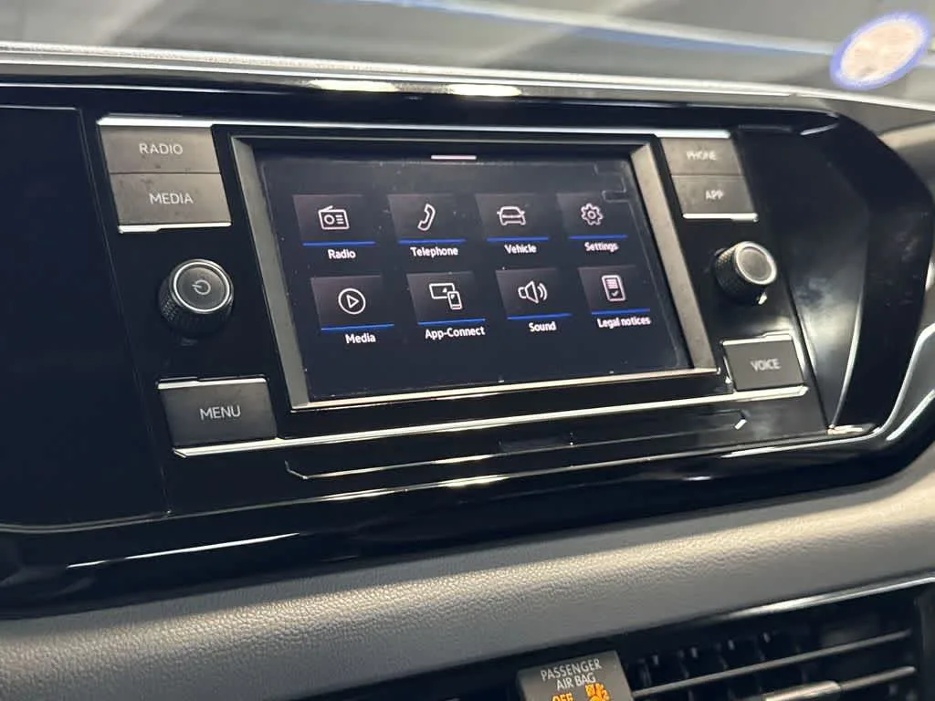 2024 Volkswagen Taos S photo 17