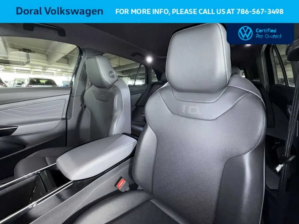 2023 Volkswagen ID.4 Pro S photo 14
