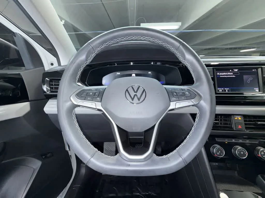 2024 Volkswagen Taos S photo 15