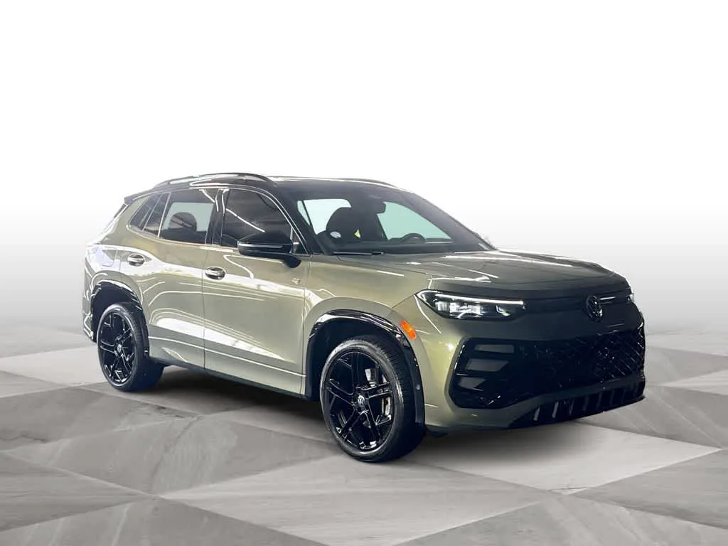 2026 Volkswagen Tiguan SE R-Line Black photo 2