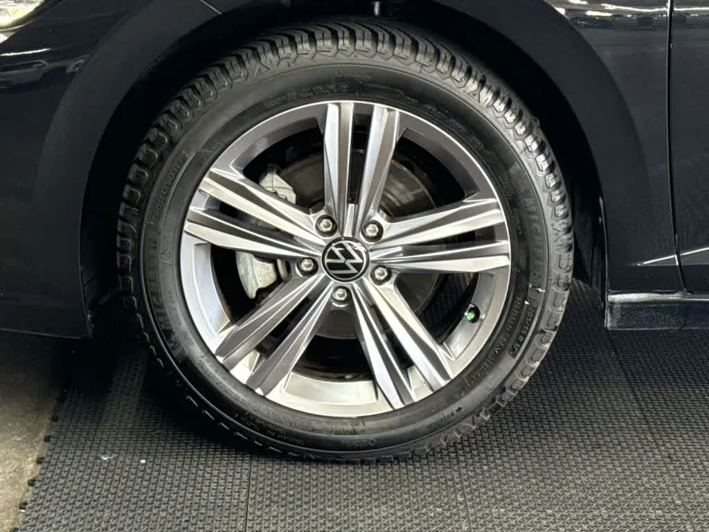 2022 Volkswagen Jetta SE photo 11