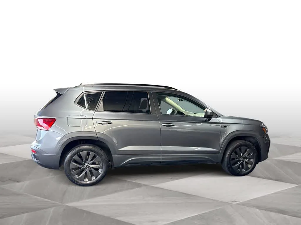 2023 Volkswagen Taos S photo 9