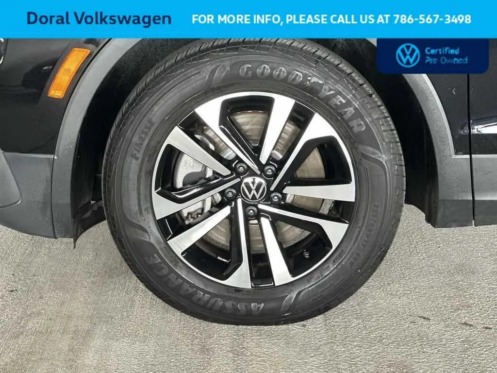 2023 Volkswagen Tiguan S photo 11