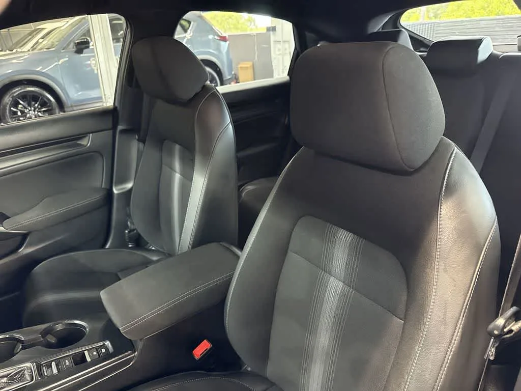 2023 Honda Civic Sport photo 14