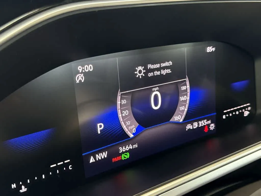 2026 Volkswagen Taos SE photo 16