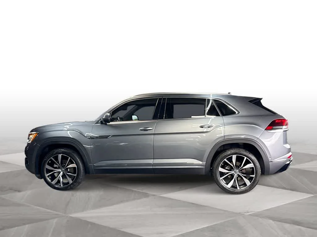 2024 Volkswagen Atlas Cross Sport 2.0T SEL Premium R-Line photo 5