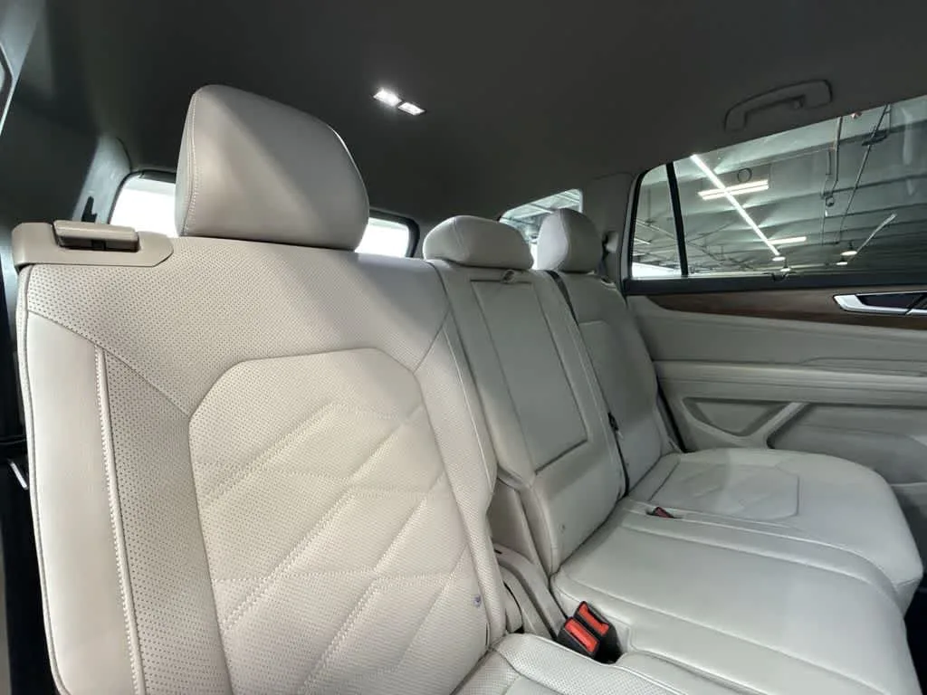 2024 Volkswagen Atlas 2.0T SE w/Technology photo 26