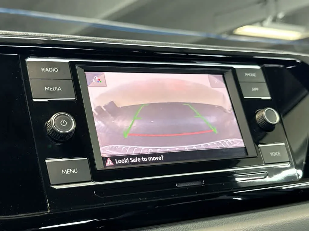 2023 Volkswagen Taos S photo 18