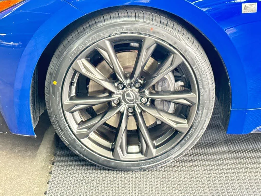 2025 Lexus IS 350 F SPORT Design photo 11